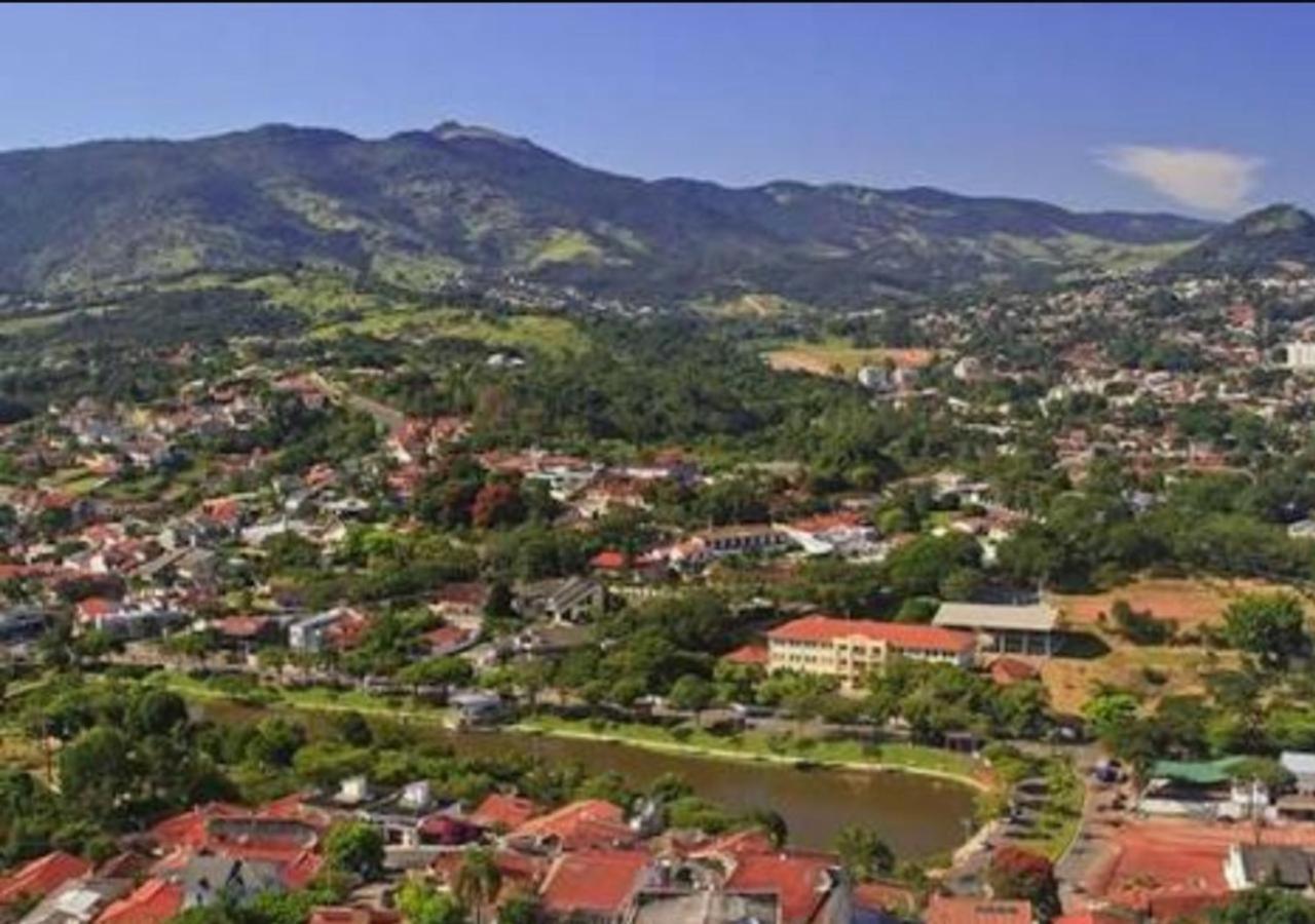 Pousada Montanha Da Pedra Grande Atibaia Bagian luar foto
